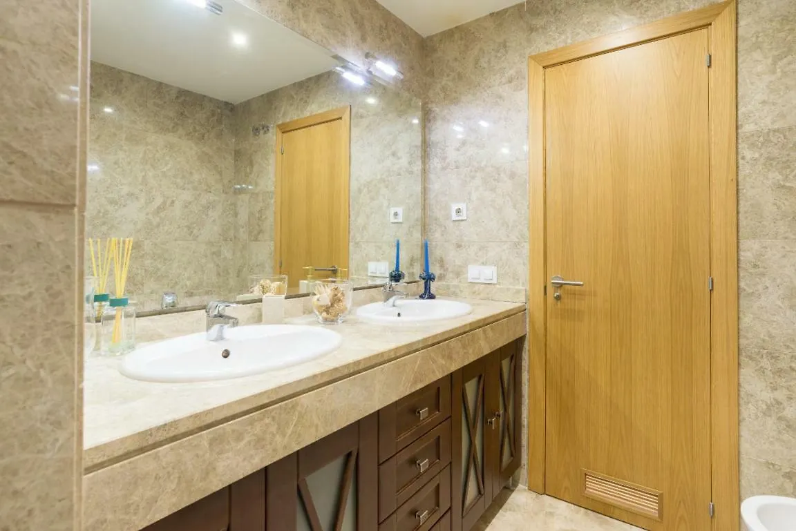 Keywise Perfect Location Next To Maria Zambrano Station, Central , Beach ,Pool And Free Parking Malaga 0*,