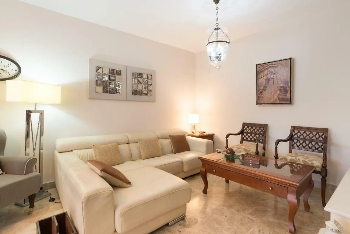 Apartamento Keywise Perfect Location Next To Maria Zambrano Station, Central , Beach ,Pool And Free Parking Málaga España