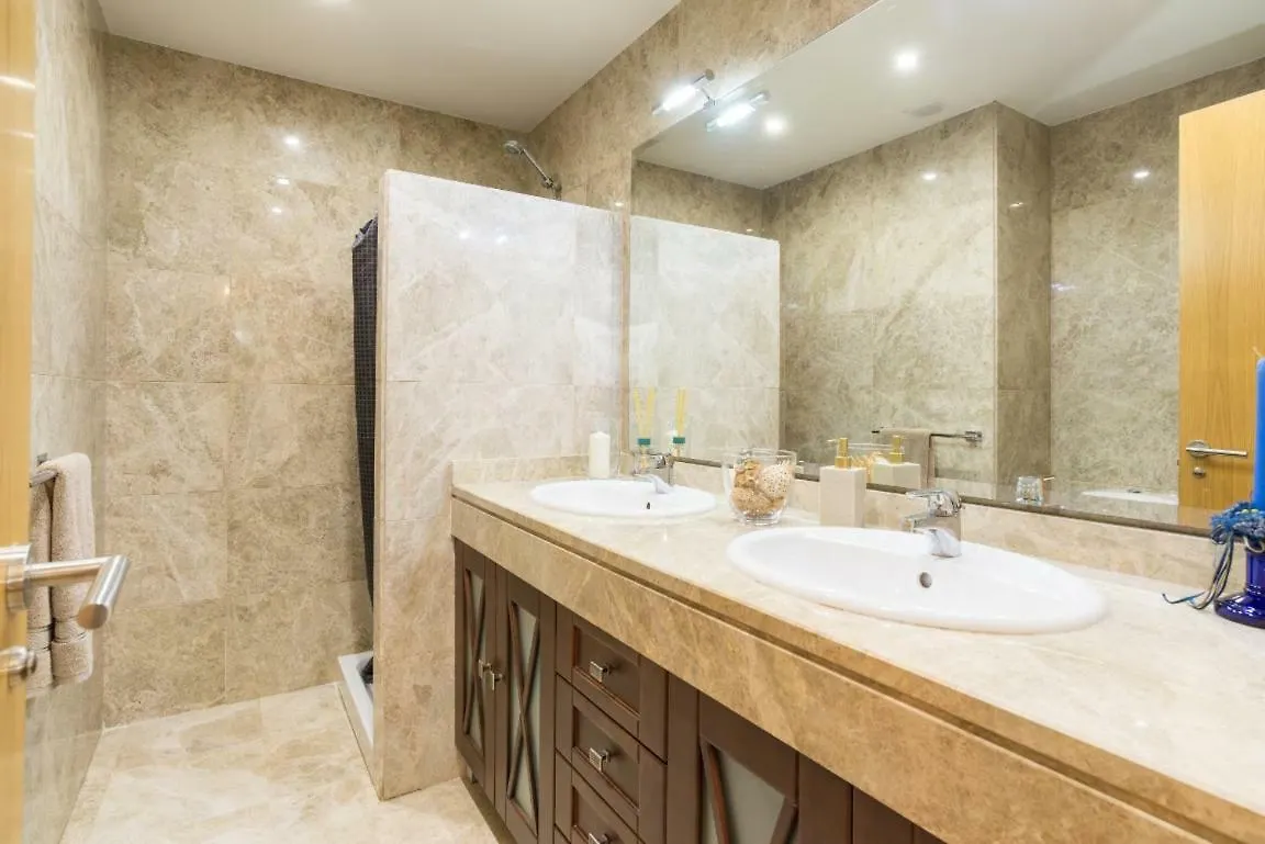 Keywise Perfect Location Next To Maria Zambrano Station, Central , Beach ,Pool And Free Parking Málaga