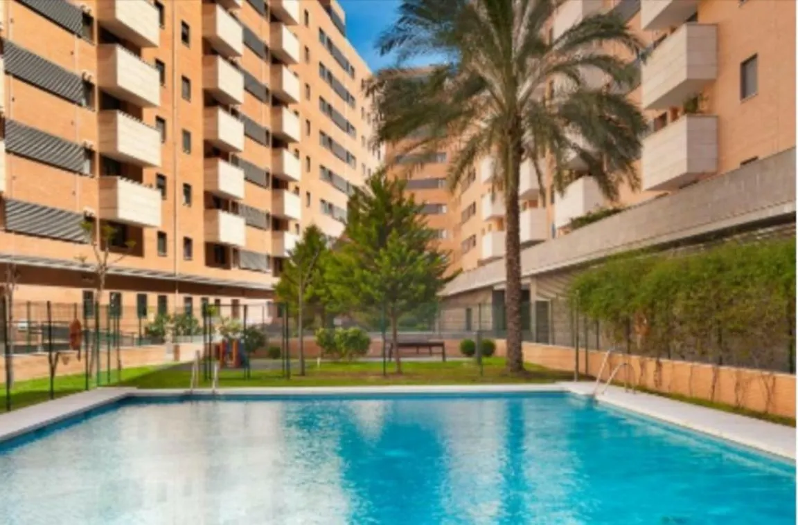 Keywise Perfect Location Next To Maria Zambrano Station, Central , Beach ,Pool And Free Parking Málaga